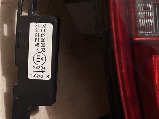 תמונה 2, פנס אחורי ימין ל BMW  1 מקורי למכירה בהוד השרון | שונות  שונות
