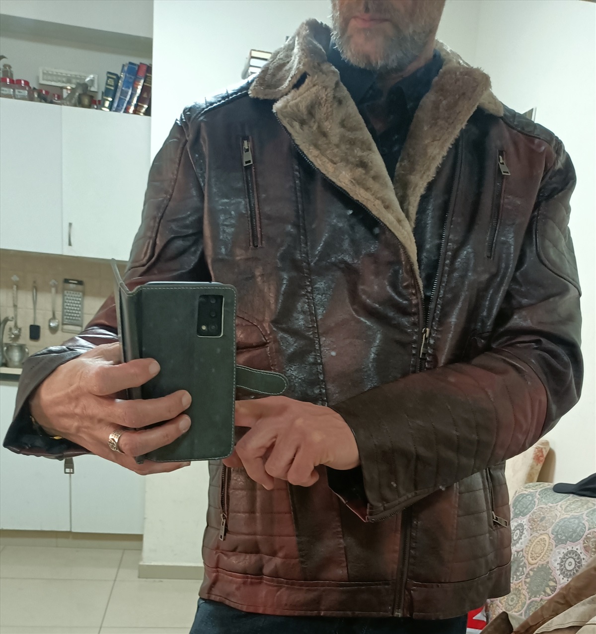 תמונה 1, מעיל לגבר דמוי עור חום למכירה בבני ברק | ביגוד ואביזרים  מעילים וגקטים