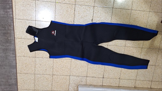 תמונה 3 ,חליפה רטובה למכירה ברחובות ציוד ספורט  ספורט ים