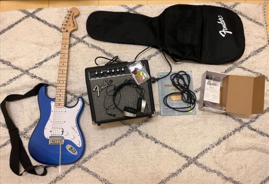 תמונה 1 ,Squier למכירה בכפר בן נון כלי נגינה  גיטרה חשמלית