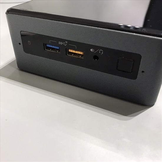 תמונה 3 ,Intel NUC I7 למכירה בראש העין מחשבים וציוד נלווה  מחשב