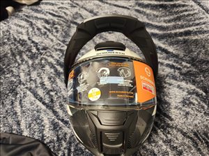 קסדת Schuberth E2 