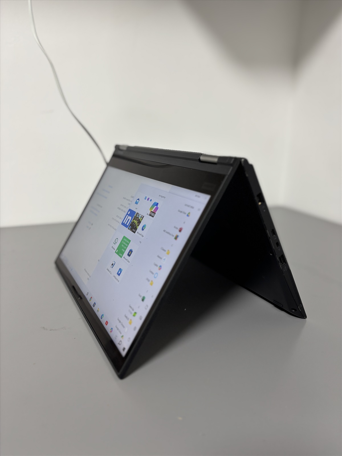 תמונה 1, Yoga x380 למכירה בנהריה | מחשבים וציוד נלווה  מחשב נייד