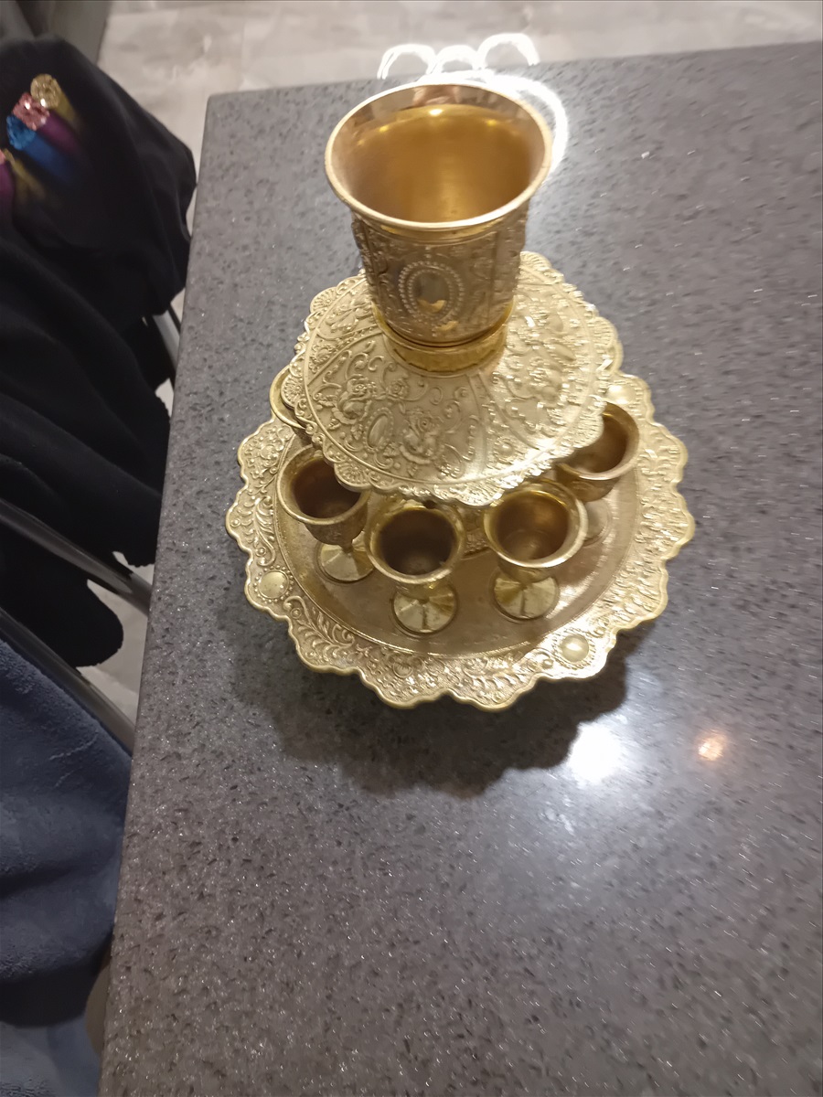 תמונה 1, כוס שנשפך לכוסות קטנים לקידוש למכירה בירשלים | אספנות  חפצי נוי