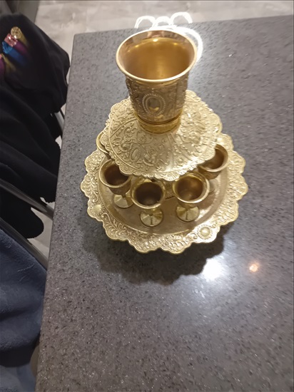 תמונה 1 ,כוס שנשפך לכוסות קטנים לקידוש למכירה בירשלים אספנות  חפצי נוי