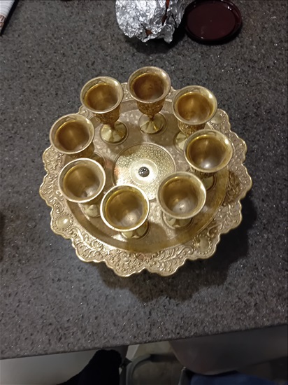 תמונה 5 ,כוס שנשפך לכוסות קטנים לקידוש למכירה בירשלים אספנות  חפצי נוי