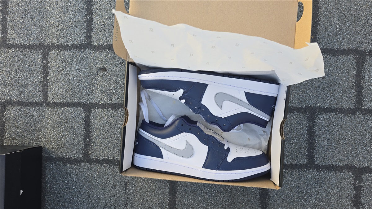 תמונה 1, Air Jordan 1 Low למכירה בגדיידה מכר | ביגוד ואביזרים  נעליים
