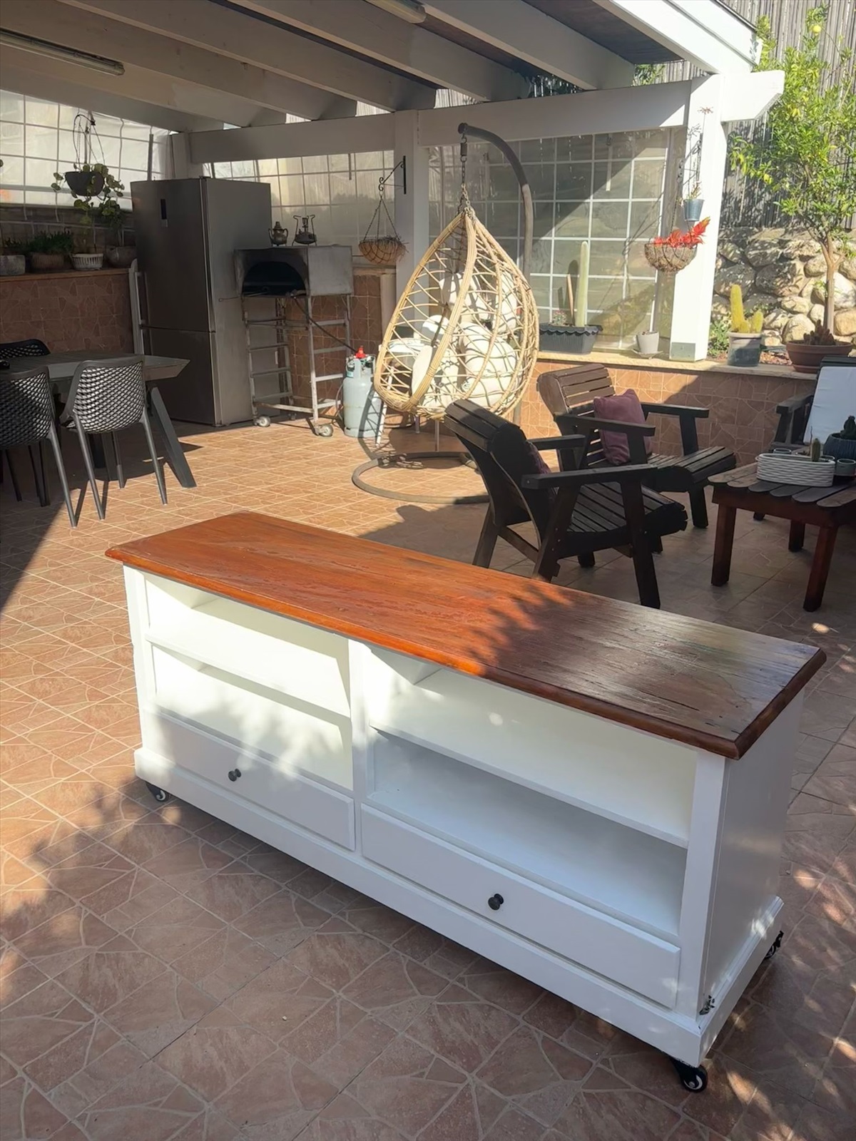תמונה 1, מזנון עץ במראה כפרי מודרני למכירה בטבריה | ריהוט  מזנון