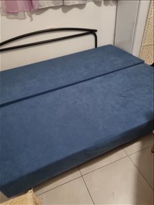 מיטה נפתחת לשתיים 
