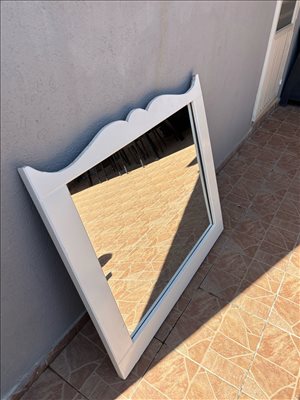 ריהוט - מראה דקורטיבית בסגנון וינטג’ <br>       