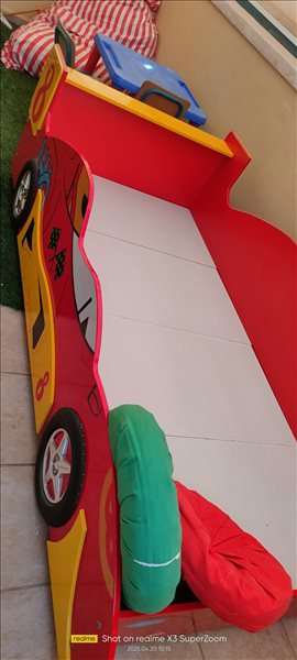 מיטת מכונית  לילדים  