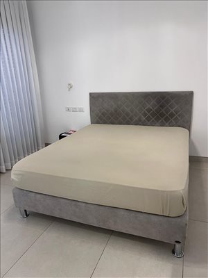 מיטה זוגית 1.60*1.90 + מזרן 