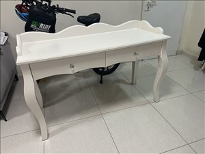 שולחן כתיבה 