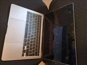 MacBook Pro 13.3 i7 32gb 