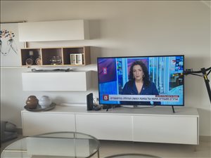 מזנון מעץ מלא עבודת נגרות 