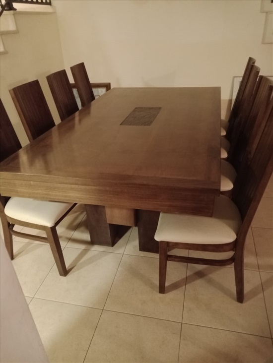 תמונה 2 ,שולחן ו8 כסאות למכירה בבית חשמונאי ריהוט  שולחנות