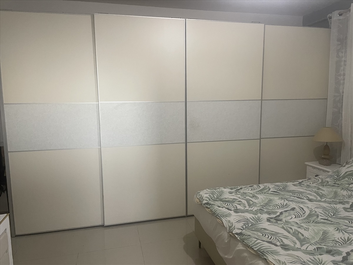 תמונה 1, ארון  קיר 4 דלתות הזזה   kloss למכירה בקרית ביאליק | ריהוט  ארונות