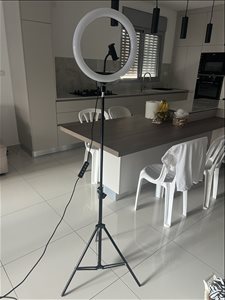 שונות - רינג לייט עם חצובה <br>       
