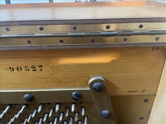 תמונה 3 ,פסנתר מהודר עתיק למכירה בתל מונד ריהוט  אחר