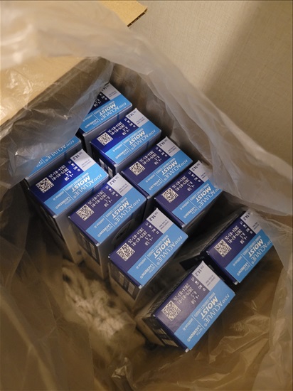 תמונה 2 , 10 חבילות Acuvue moist למכירה בהוד השרון משקפיים  עדשות מגע