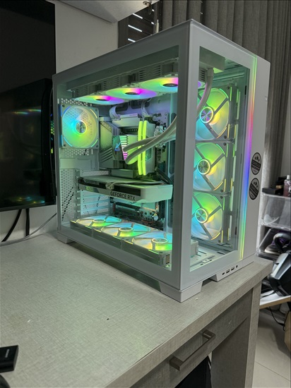 תמונה 1 ,מחשב גיימינג Custom 10 Fans למכירה בבאר יעקב מחשבים וציוד נלווה  מחשב