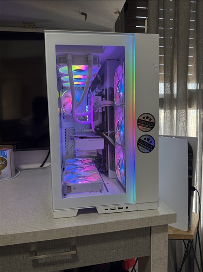 תמונה 4 ,מחשב גיימינג Custom 10 Fans למכירה בבאר יעקב מחשבים וציוד נלווה  מחשב