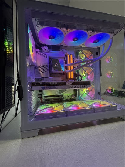 תמונה 5 ,מחשב גיימינג Custom 10 Fans למכירה בבאר יעקב מחשבים וציוד נלווה  מחשב