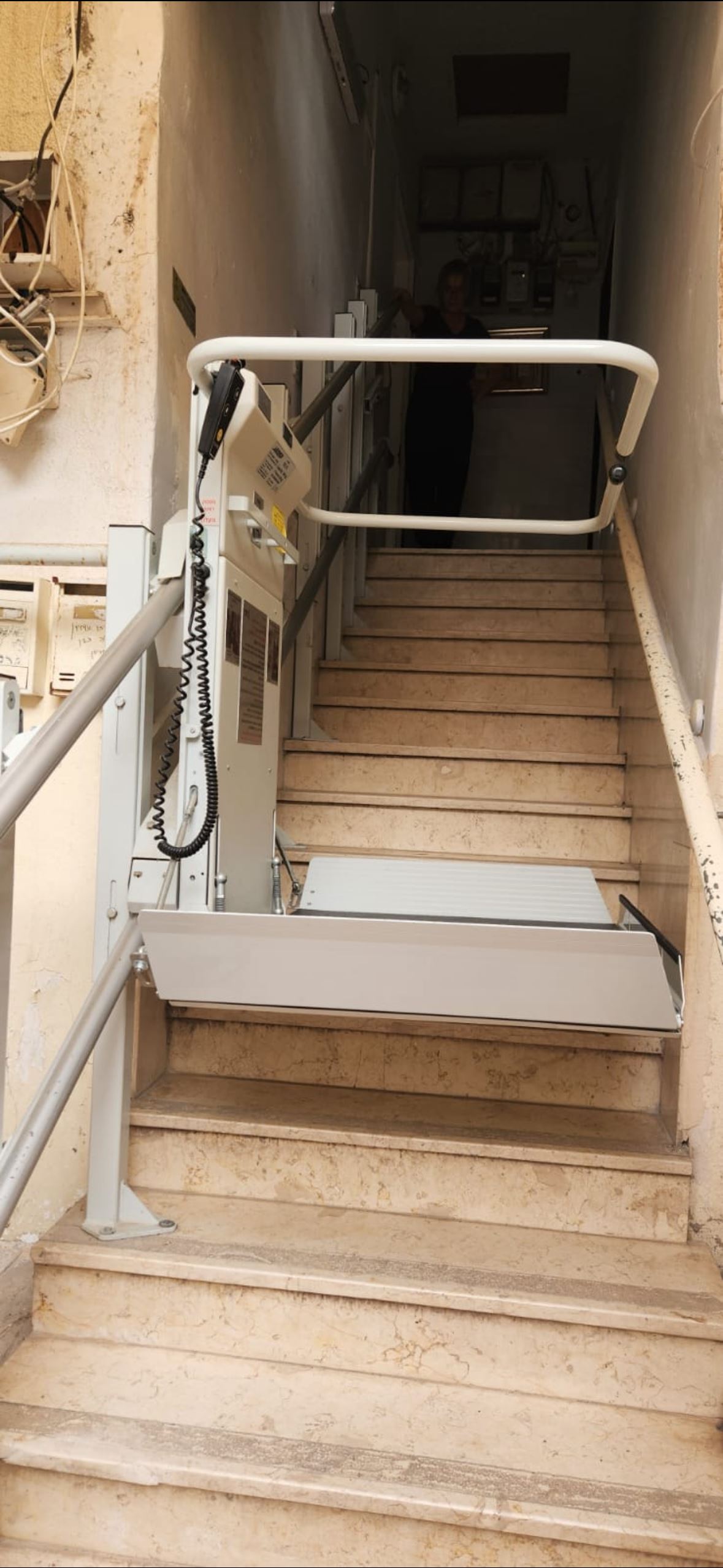 תמונה 1, מעלון למכירה בבת ים | ציוד סיעודי/רפואי  מעלון נכים לרכב