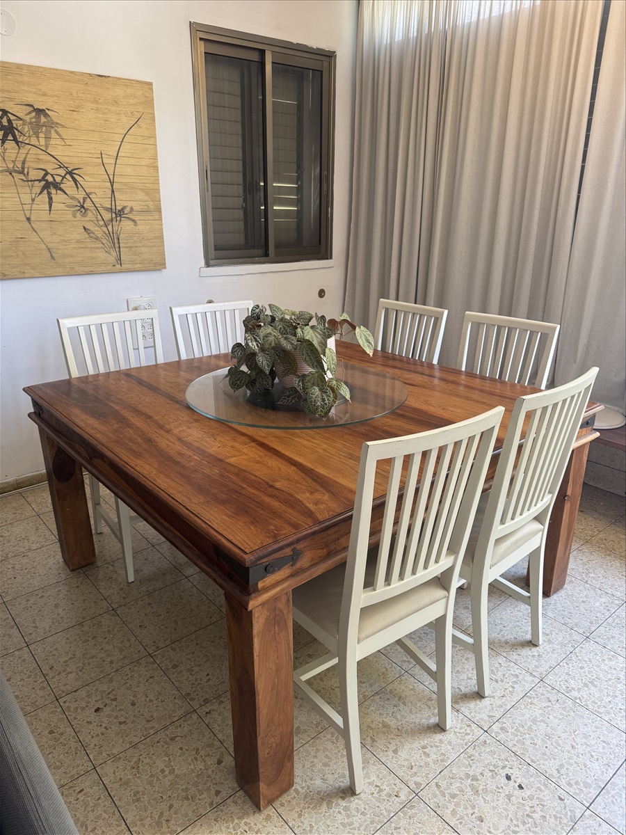 תמונה 1, שולחן עז 1.50*1.50 למכירה ברמת גן | ריהוט  שולחנות