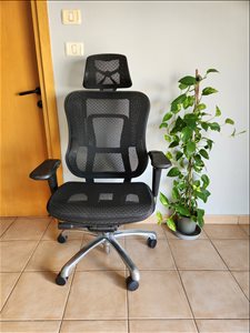 כסא מנהלים 