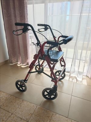 ציוד סיעודי/רפואי - הליכון עם גלגלים, בלמים ומושב ... 