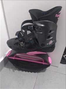 נעלי קנגו ג'אמפ 
