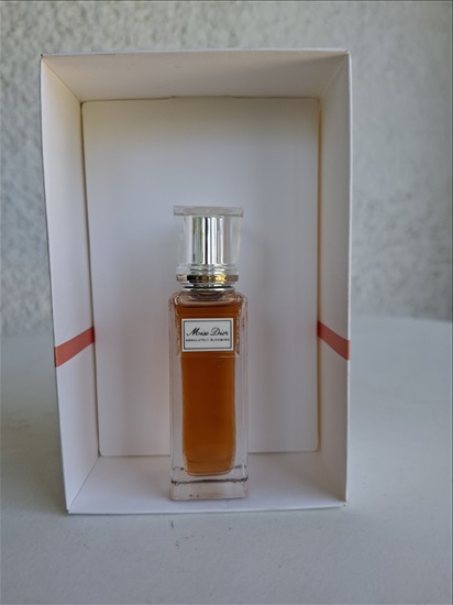 תמונה 1 ,בושם רולר Dior 20 ml למכירה ברמת גן קוסמטיקה וטיפוח  טיפוח