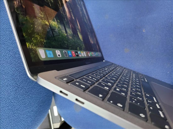תמונה 4 ,I7 32gb 1tb nvme A2251 למכירה בפתח תקווה מחשבים וציוד נלווה  מחשב נייד