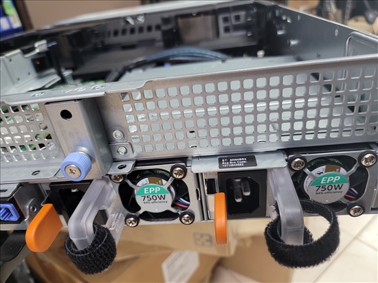 תמונה 3 ,Dell R740 XD 20Tb SSD למכירה בפתח תקווה מחשבים וציוד נלווה  שרתים