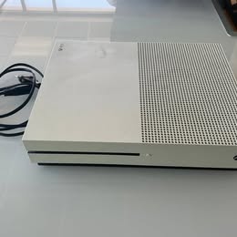 תמונה 2 ,Xbox one חדש + כבל, 512GB למכירה באור יהודה משחקים וקונסולות  XBox ONE