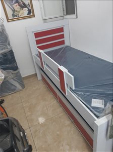 מיטת שלישייה לילד 