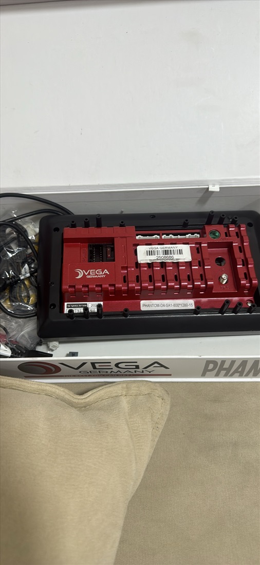 תמונה 3 ,מסך לרכב vega למכירה בחיפה מוסיקה וסרטים  אחר