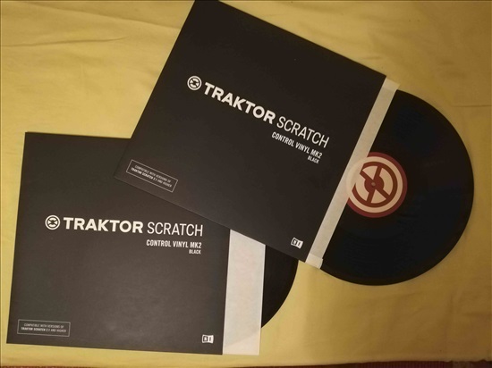 תמונה 1 ,traktor scratch vinyl mk2 NIB למכירה בגיתית ציוד לדיג'יי ואולפנים  אחר