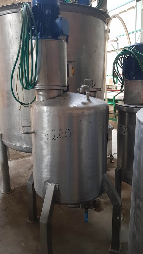 תמונה 1 ,מיכל נירוסטה למכירה במסילות ציוד לתעשייה  מיכלים וחביות