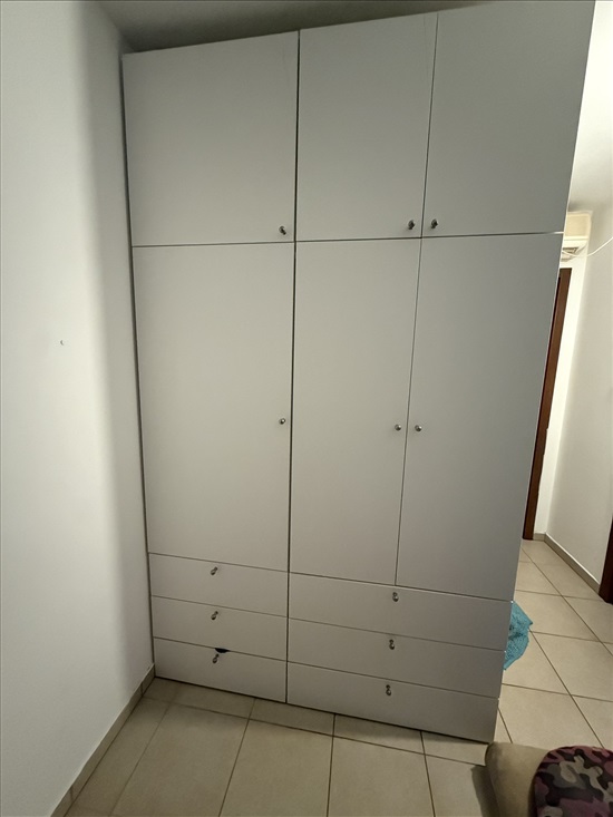 תמונה 1, ארונות קיר לבנים כחדשים למכירה בגדרה | ריהוט  ארונות