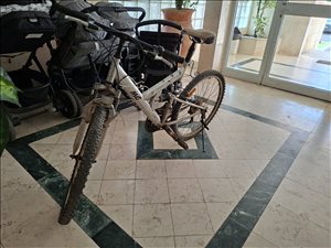 אופני הרים שיכוך מלא 