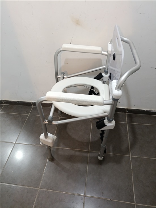תמונה 2 ,מושב לאסלת שרותים ניידת למכירה בנשר ציוד סיעודי/רפואי  ציוד נלווה
