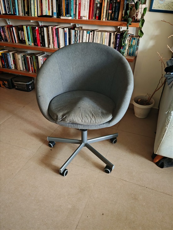 תמונה 1 ,כיסא משרדי מסתובב של IKEA למכירה ברמת גן ריהוט  כיסאות