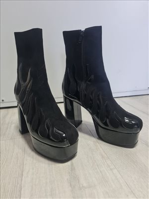 ביגוד ואביזרים נעליים 28 