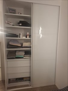ארון הזזה 