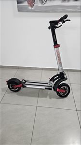 קורקינט חשמלי אינוקים  