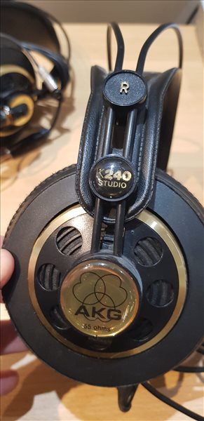 אוזניות אולפניות AKG240 Studio 