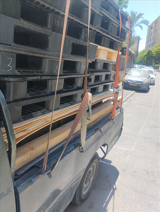 תמונה 1 ,משטחים מפלסטיק קשיח  למכירה בטירה ציוד לעסקים  שונות
