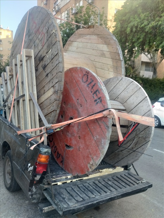 תמונה 3 ,תופים מעץ מלא שמשו לגלילת כבל למכירה בטירה לגינה  ריהוט לגינה